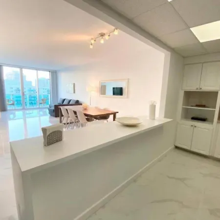 Zen Vacation Rentals Modern Penthouse Across Ocean Miami Beach Exterior photo